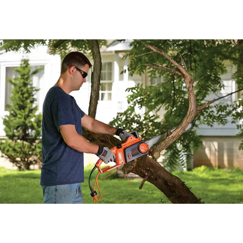 Black & Decker 12-Amp Corded Electric Chainsaw 1