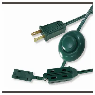 Master Electrician Christmas Tree Cube Tap – 9-Foot Green Extension Cord (16/2) 1