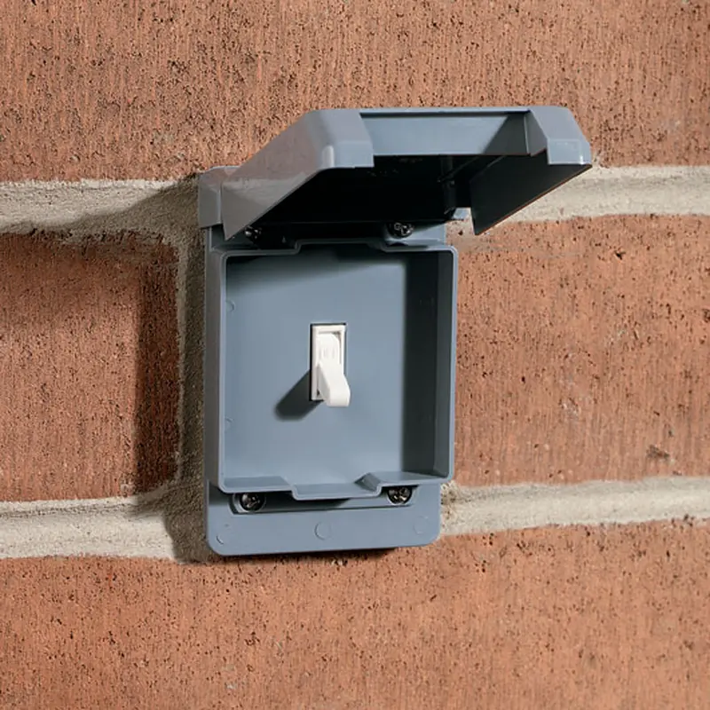 Thomas & Betts Carlon Single-Gang Weatherproof Pvc Switch Box Cover 1